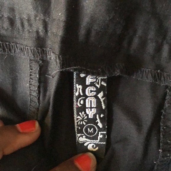 Shorts - Picture 3 of 3